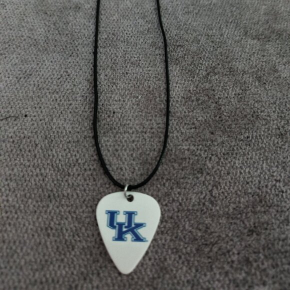 Women's UNIVERSITY OF KENTUCKY GUITAR PICK NECKLACE - EARRINGS SET - Picture 1 of 2